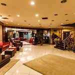 鲁米酒店 酒店