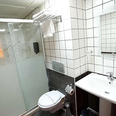 鲁米酒店